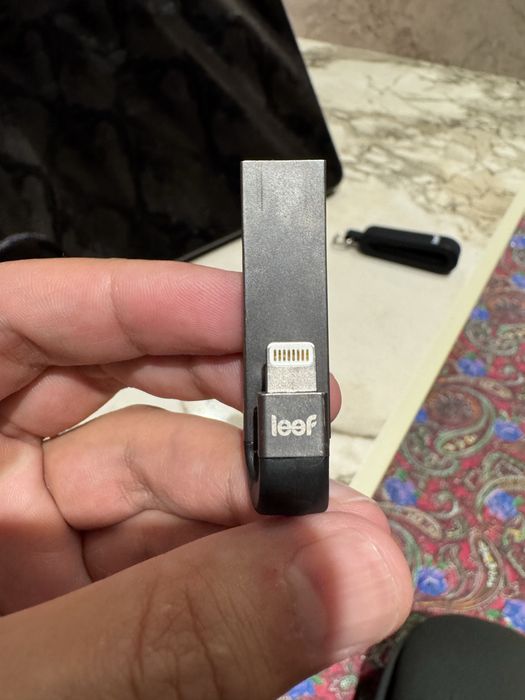 Apple mahsulotlariga ajoyib 64gb original fleshka