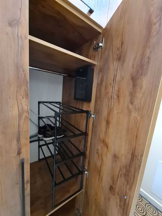 Дава се под наем Тристаен апартамент в София, Света Троица - 85 кв.м за 918 € - Снимка #19