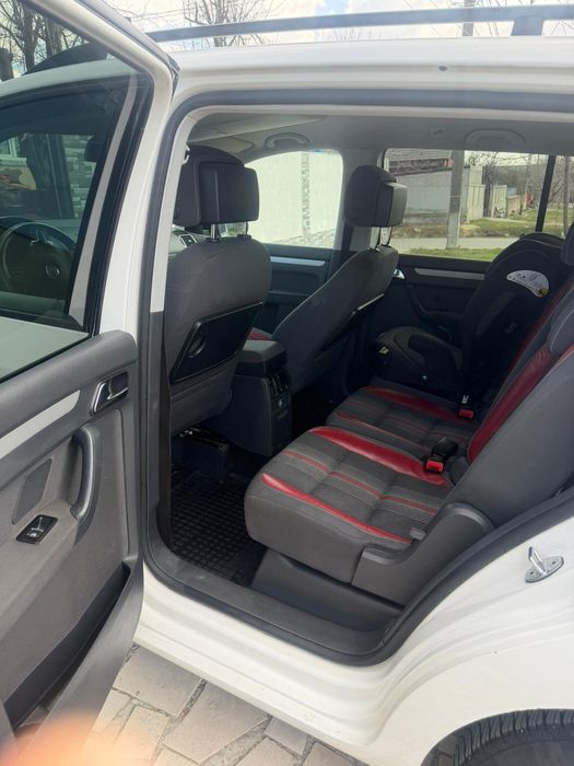 Volkswagen Touran 2013 de vanzare