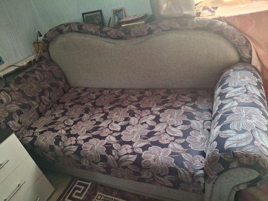Продам подростковый диван
