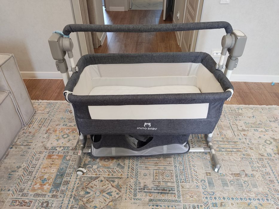 Продам манеж кровать