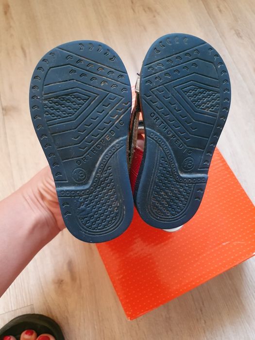 Tiflani,сандалии за 3000 тенге.