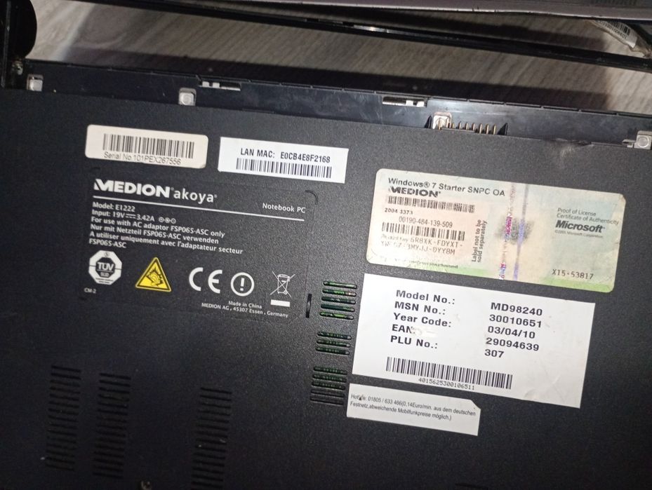 Mini laptop medion akoya și pc