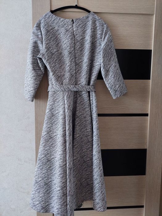 Продам красивое платье 46-р