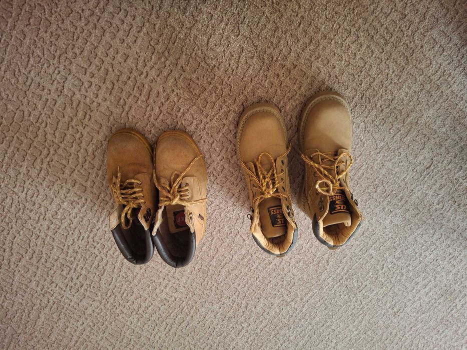 Продавам 2 чифта  мъжки зимни боти