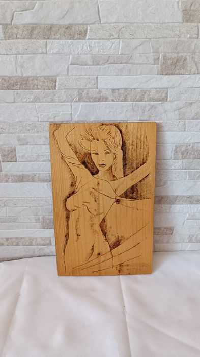 Картина / дърворезба - "Тяло" - пирография - 33/21см