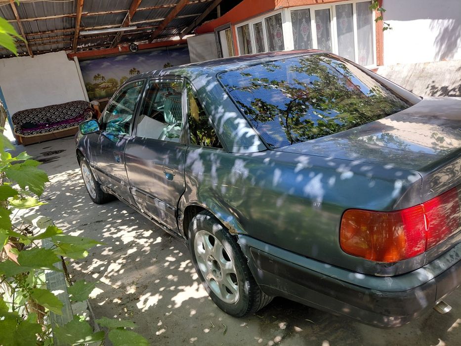 Продам Ауди 100. С 4.