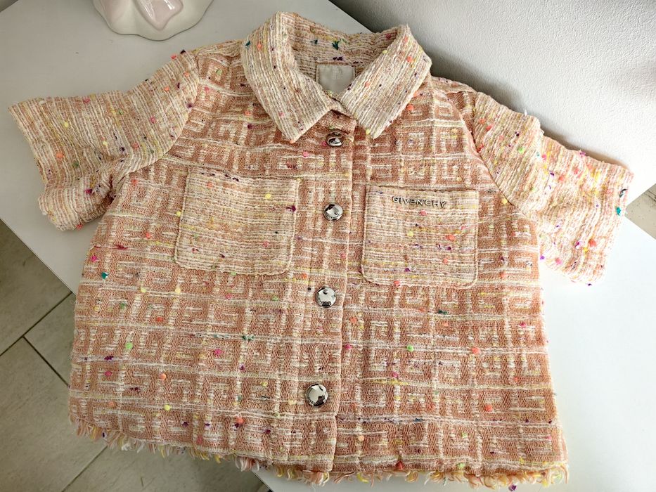 Оригинално GIVENCHY яке тип риза 4г