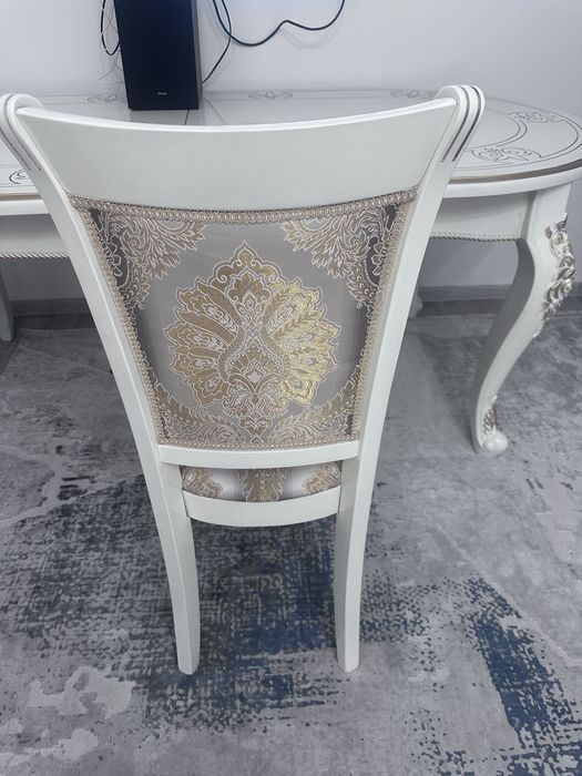 Продам стул со стульями