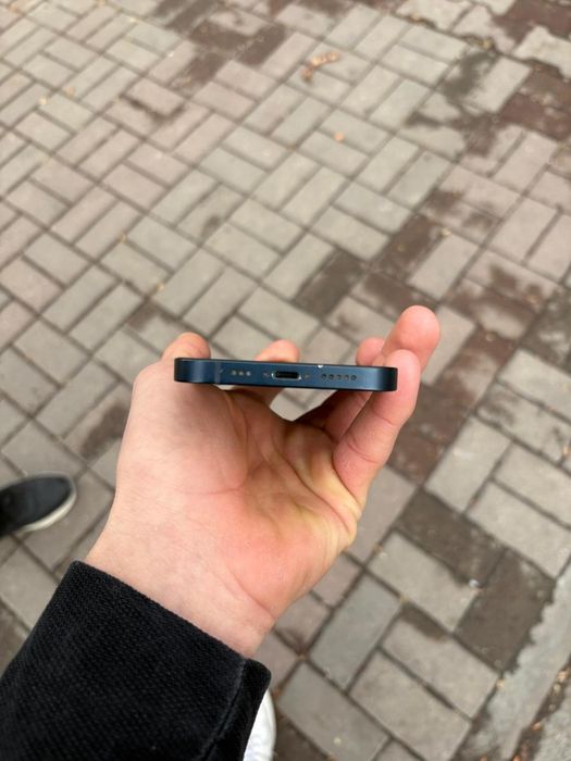 Айфон 13 сатылады