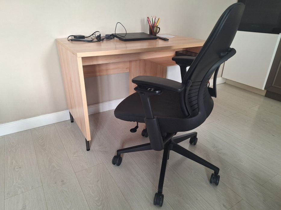 Кожаное кресло Steelcase Leap V2