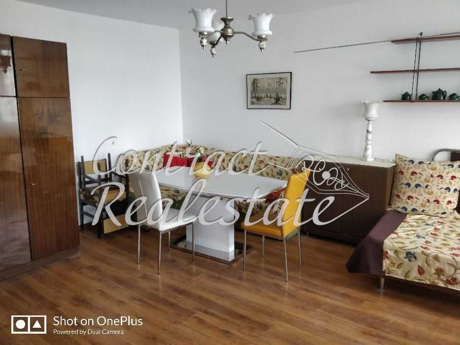 Дава се под наем Двустаен апартамент в Варна, Възраждане 1 - 55 кв.м за 306 € - Снимка #1