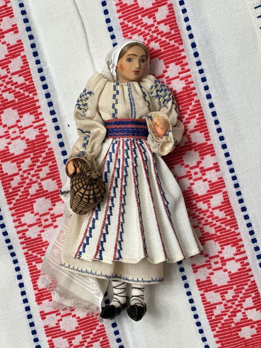 Papusa traditional romaneasca