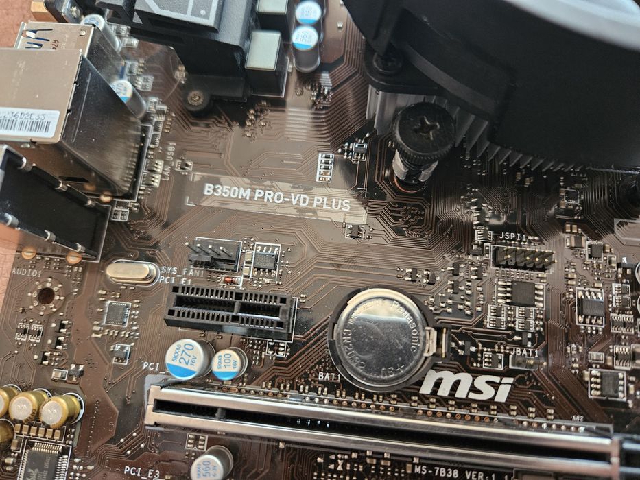 Kit PC skAM4 AMD Ryzen 5 2600X AMD B350