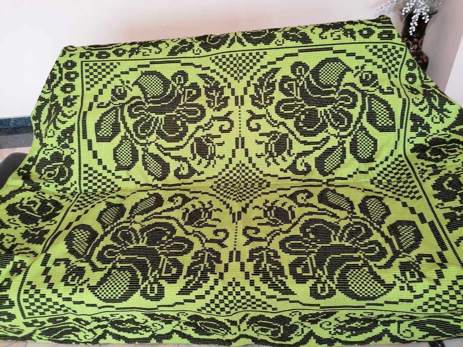 Cuvertura (țol) din Ardeal, tesut in casa. Pastrata forte bine