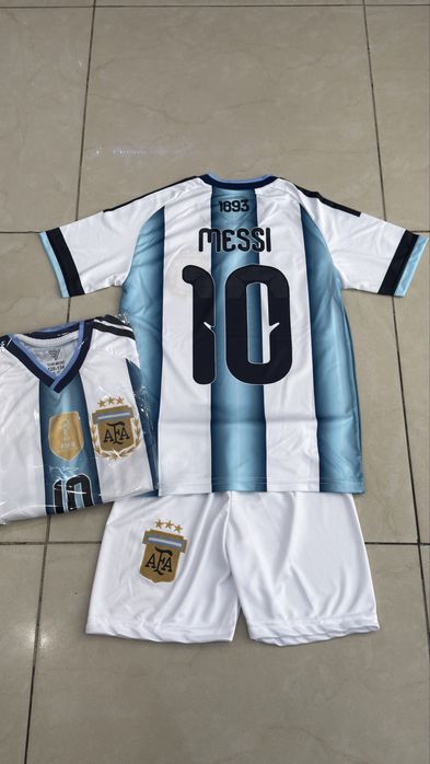 Детски футболен екип Лео Меси