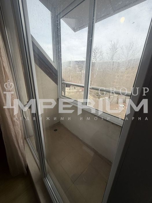 Двустаен обзаведен апартамент под наем в района на кв. Левски, гр. Ва