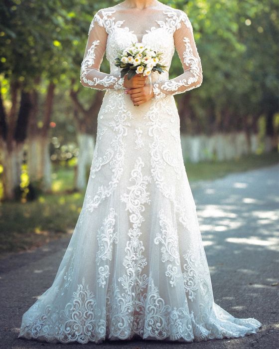 Свадебное платье