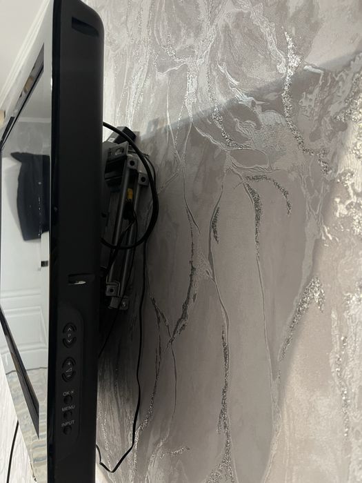 Телевизор LG бу в отличном состояний