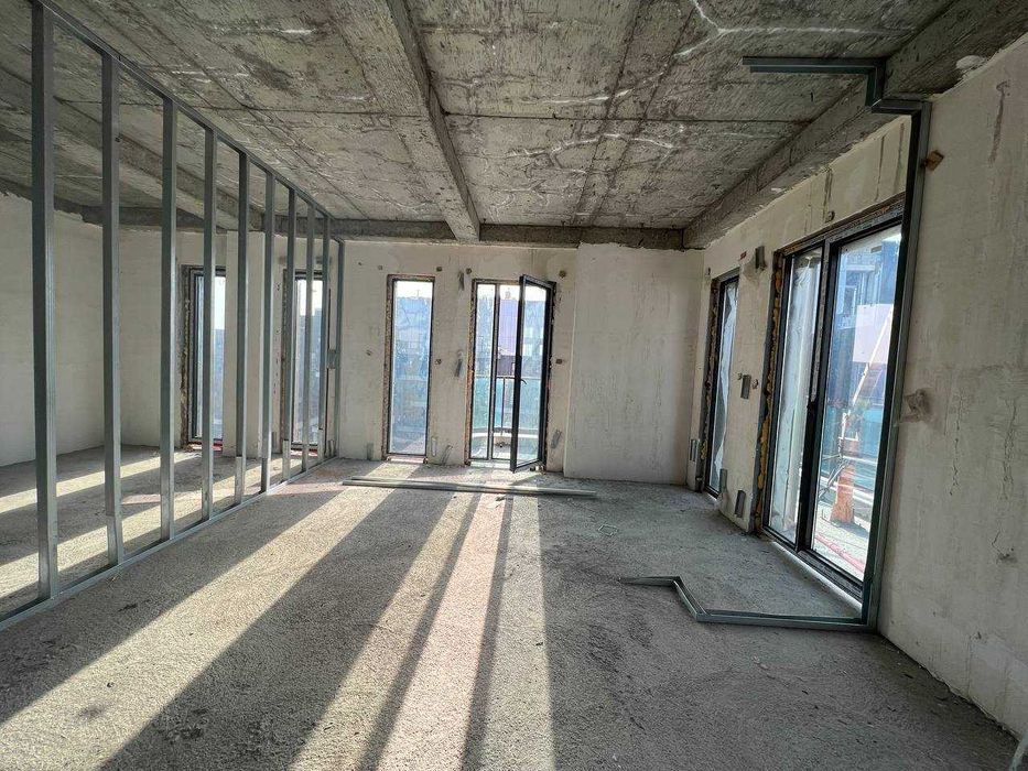 Продается квартира на Нукусской. 2/12/12.  Ж/к - Parkwood