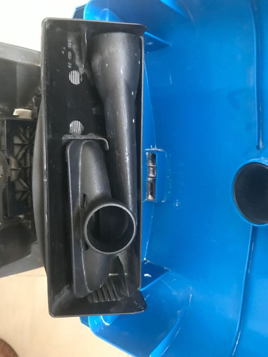 Прахосмукачка Адзуро Adzzuro