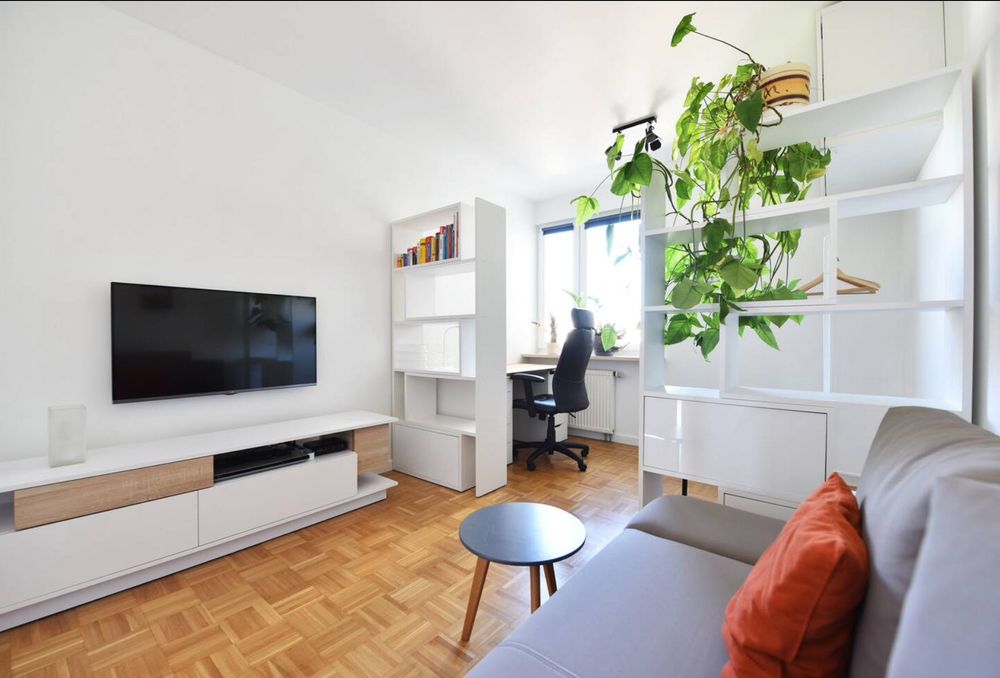 Тристаен апартамент под наем 725 ЕВРО