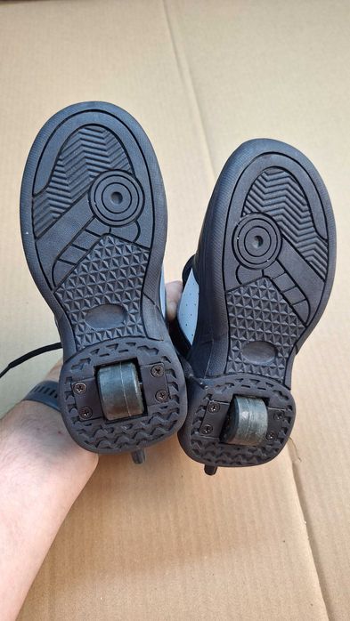 Adidași cu role retractabile, Roller Shoes pentru copii, marimea 32