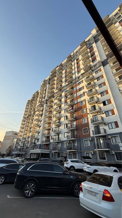 Коратош 3/15/16 Евроремонт 100кв-м ориен Медиа Парк