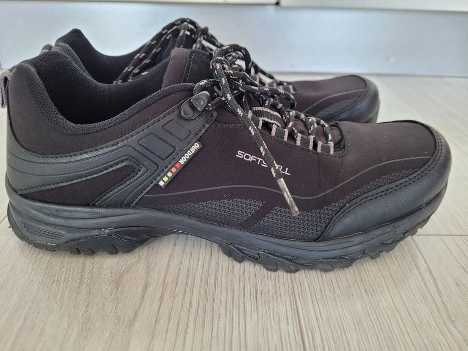 Зимни/планинарски обувки. Softshell непромокаеми. Номер 42. Цена 64лв