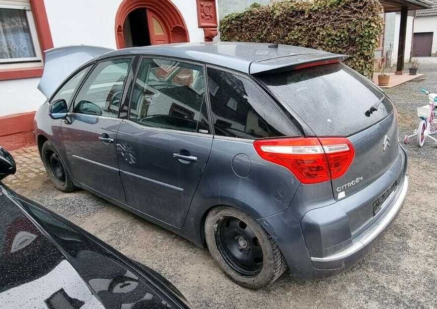 Cитроен C4  Пикасо1.6 HDI Citroen C4 Picasso – Само на части