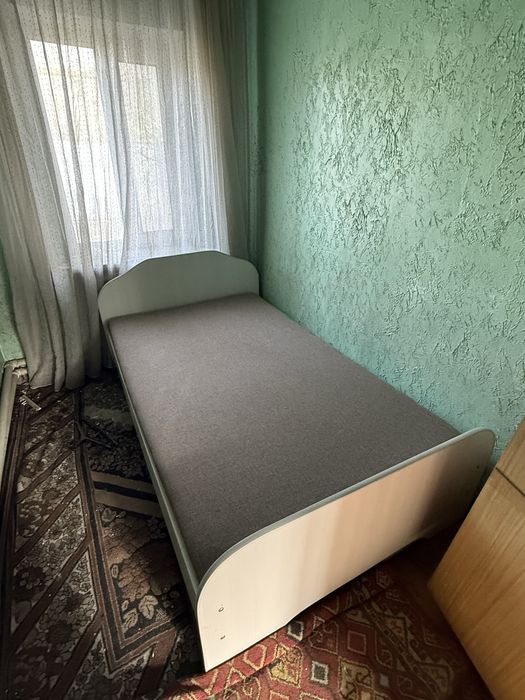 кровать двухспалка полуторка