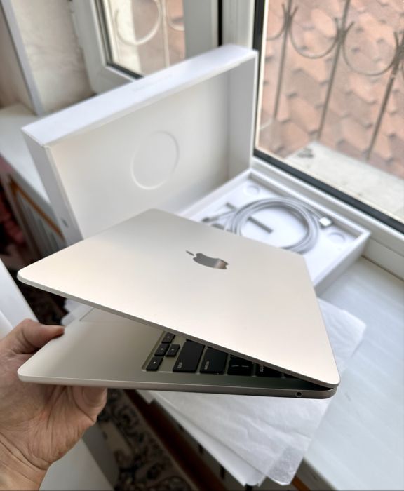 MacBook Air M4 Silver 16/256GB 9 Цикл