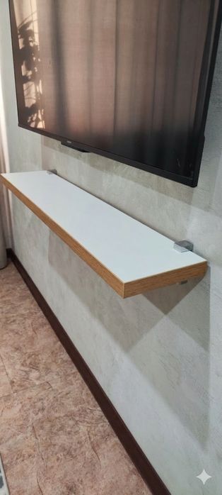 Полка под телевизор