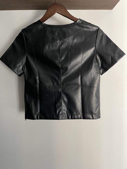 Кожена блуза