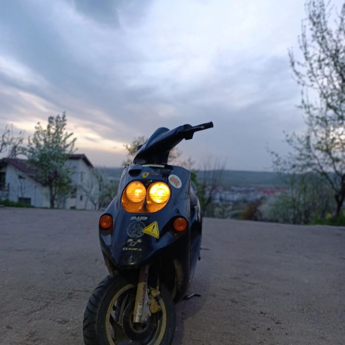 Vând malaguti f10 cu acte