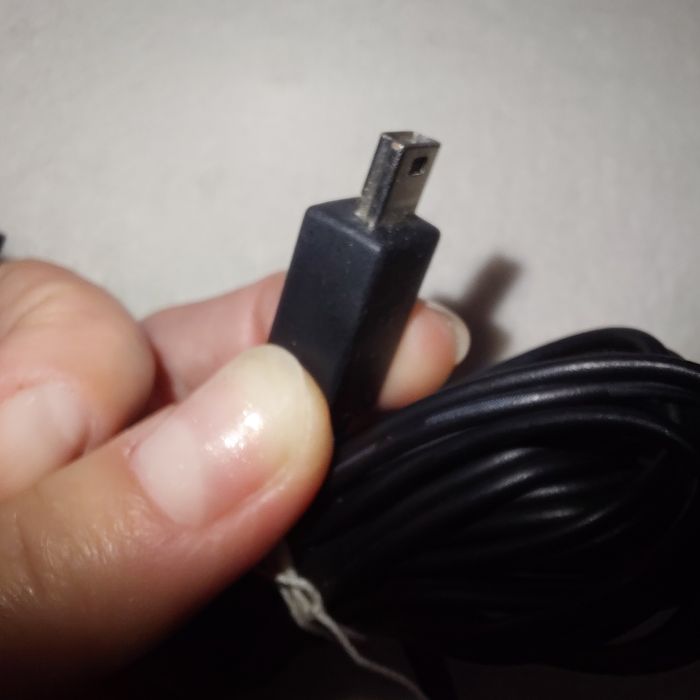 Încărcătoare modele vechi de Motorola şi Samsung
