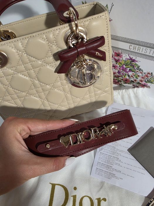 Налична чанта Lady Dior 20