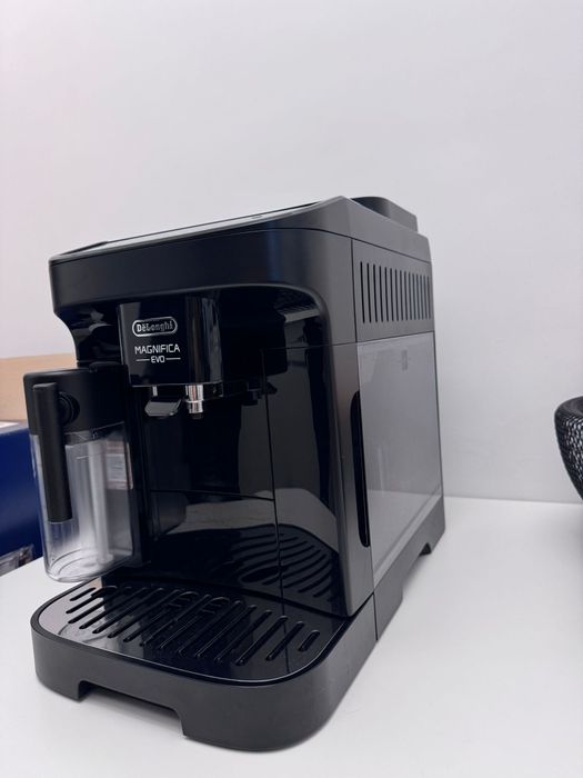 Espresor Delonghi Magnifica Evo garantie pana in 2028
