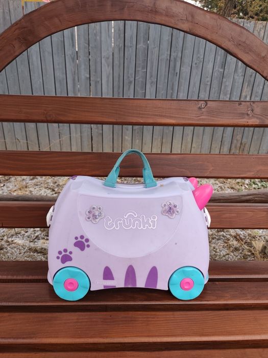 Vând troler Trunki copii