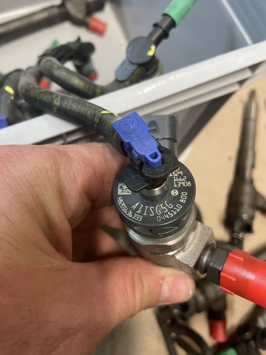 Injector Dacia 1.5 dCi 95-116 CP, după 2017, 0445110800 / 166007427R