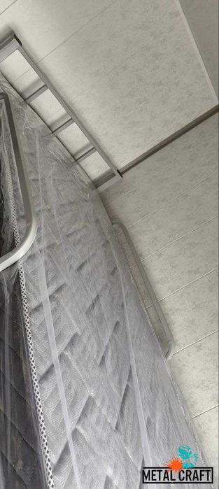 Кровать металлический двухъярусный.