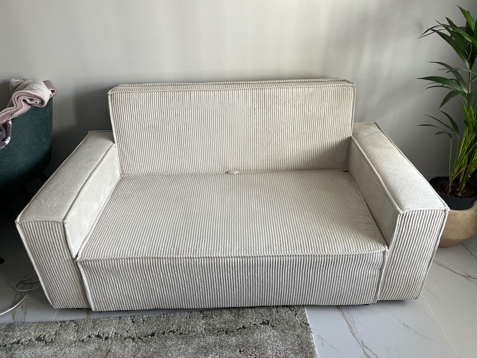 Разтегателен диван и фотьойл