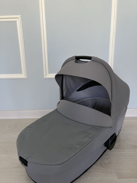 Продается коляска Easywalker Charley 2в1