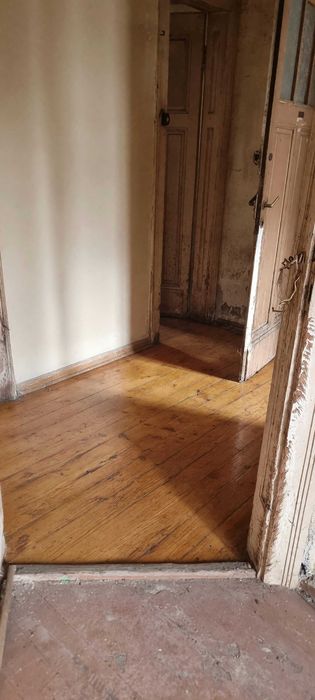 Продава се Тристаен апартамент в София, Център - 70 кв.м за 2286 €/кв.м - Снимка #1
