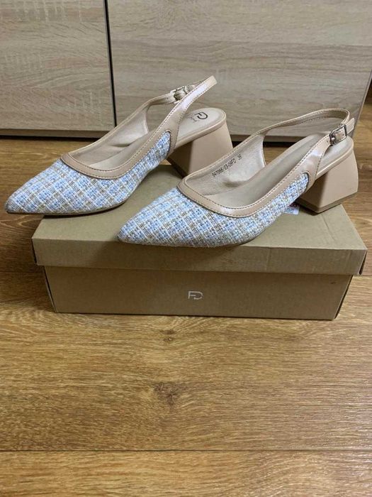 Босоножки женские