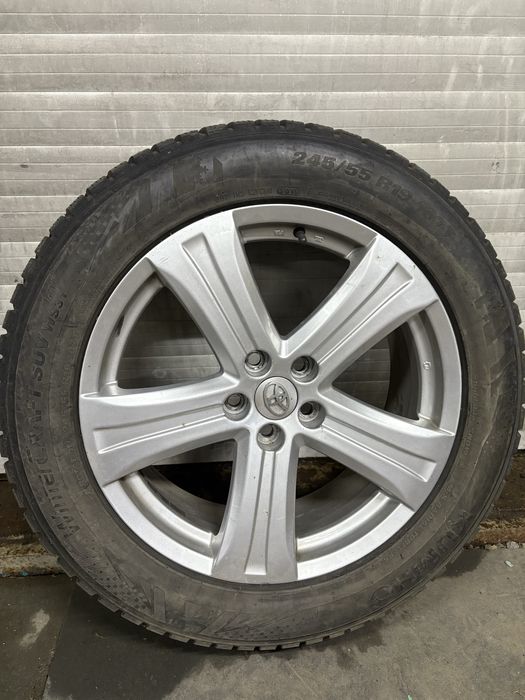 Резина зимняя с дисками на 19