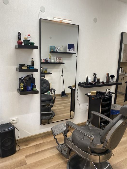 Оборудване за фризьорски и бръснарски салон!