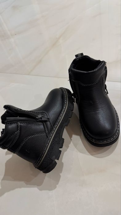 Детская обувь , ботинки , сапоги