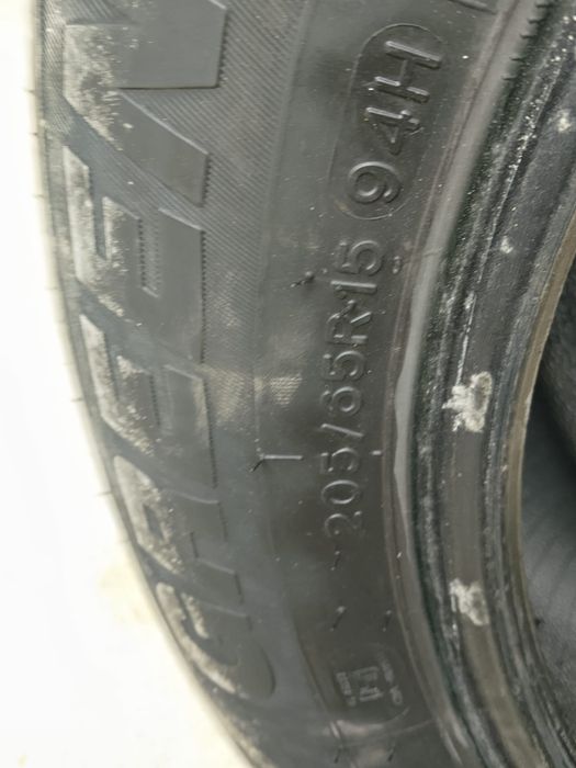 Продам Шины 205/65 R15