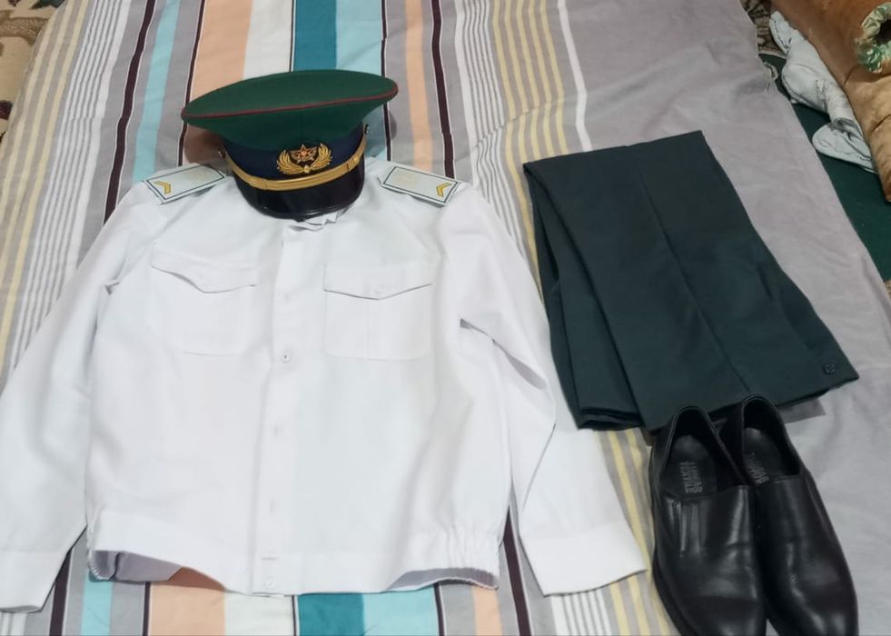 Военный форма,бир рет киілген